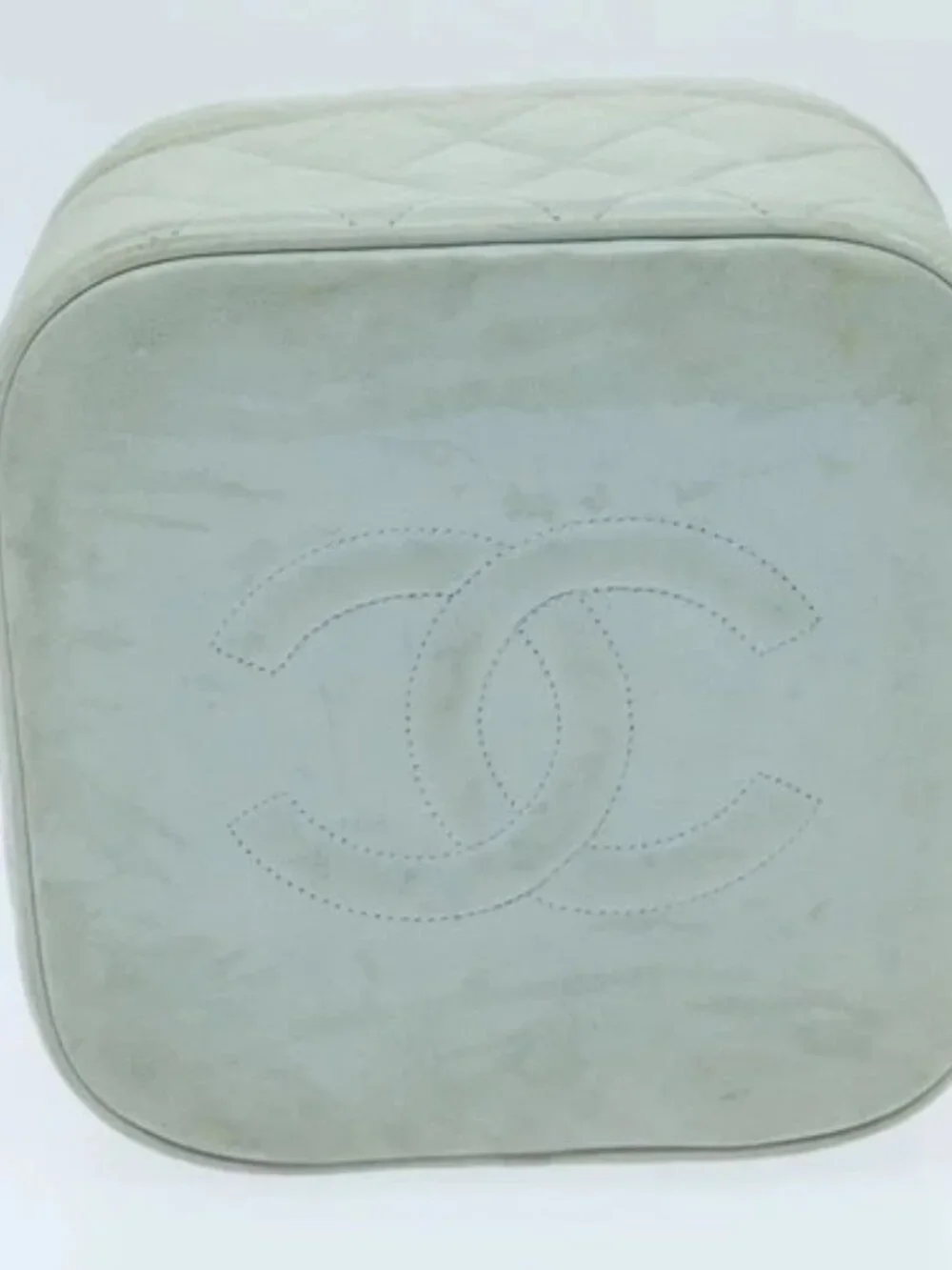CHANEL Matelasse Vanity Cosmetic Pouch Lamb Skin Blue Gold CC Auth yk15445
